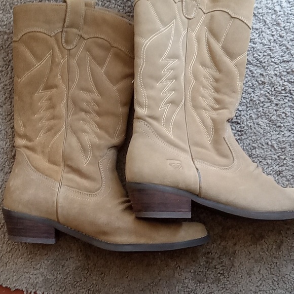 Tan Roxy cowgirl boots - Picture 4 of 6